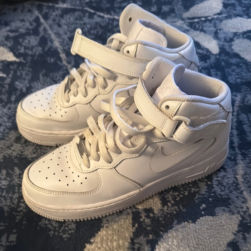 grade school air jordan 1 high top